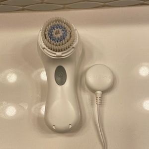 Clarisonic Mia 2 | White + Free Shipping